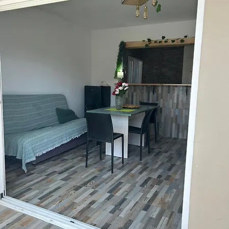 Deniahome Angie Dénia